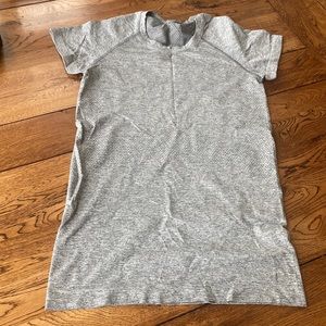 Lululemon on Swiftly tech short sleeve top